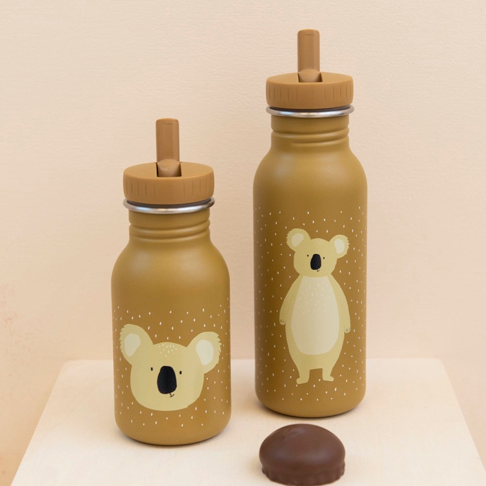 Stainless Steel Bottle featuring Mr Koala design, 500 ml capacity. Durable, leak-proof, with kid-friendly cap and carry loop. Perfect eco-friendly choice for outings with kids. Dimensions: 20 cm x 6.5 cm.