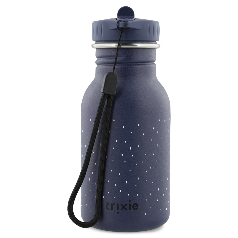 Stainless Steel Bottle 350 ml - Mr Penguin, a blue water bottle with a strap, lid, and cylinder design. Durable, leak-proof, kid-friendly, perfect for outings. Dimensions: 15.5 cm x 6.5 cm.