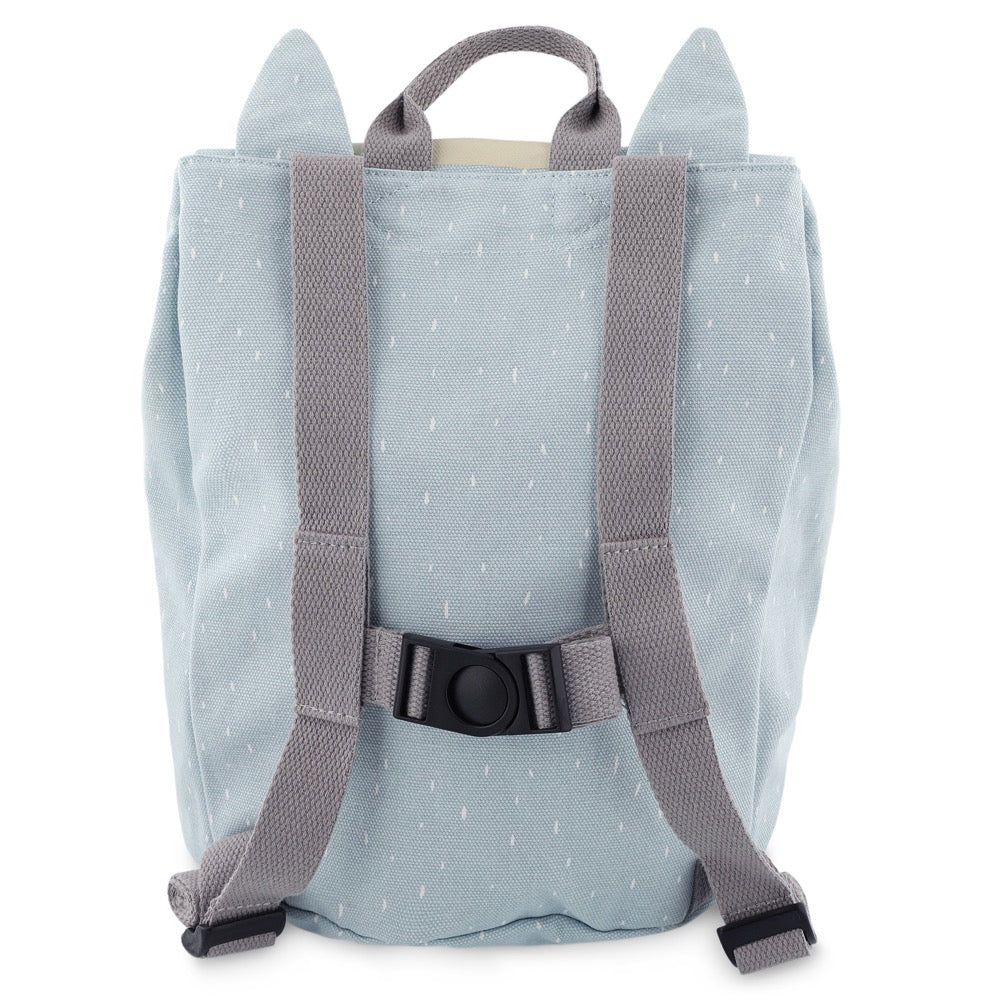 A light and roomy mini drawstring backpack by Mr Alpaca, perfect for little adventurers. Water repellent, washable, 100% cotton material, 5L capacity, ideal for snacks and a water bottle.