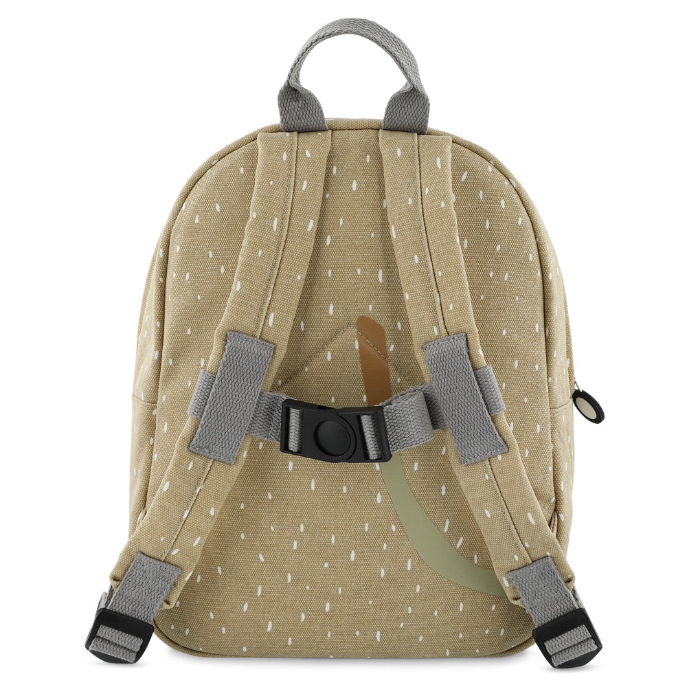 A children's backpack named Mr Dog, featuring adjustable padded straps, chest strap, big compartment, front pocket, and water-repellent cotton material with acrylic coating. Dimensions: 31 x 23 x 10 cm.